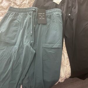 Fabletics Men's Pants in Teal and Black (NWT)